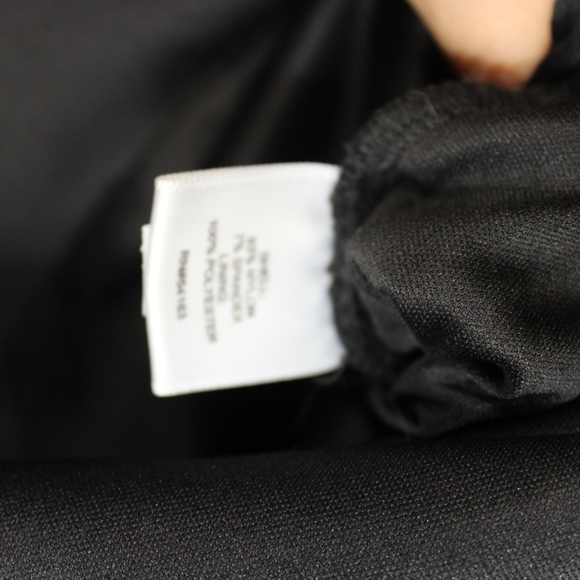 Vicky Tiel lace blouse. - Picture 3 of 4